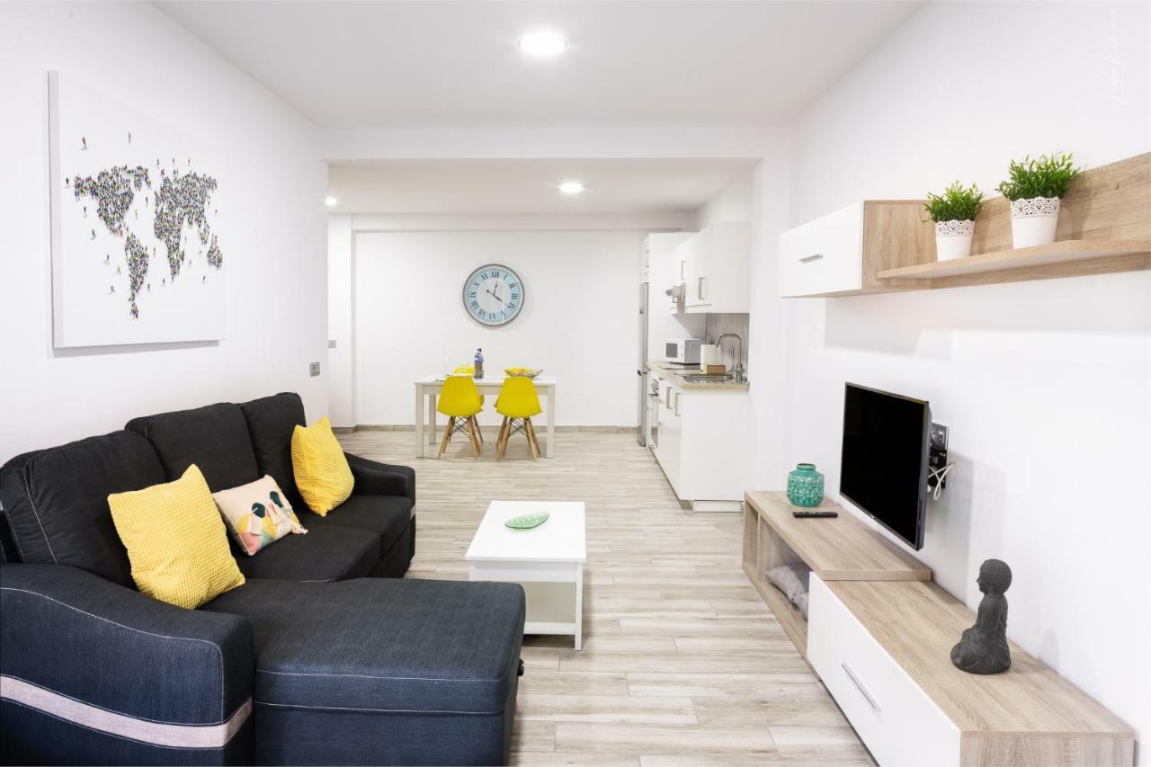 Apartamentos Los Laureles Los Llanos De Aridane Luaran gambar