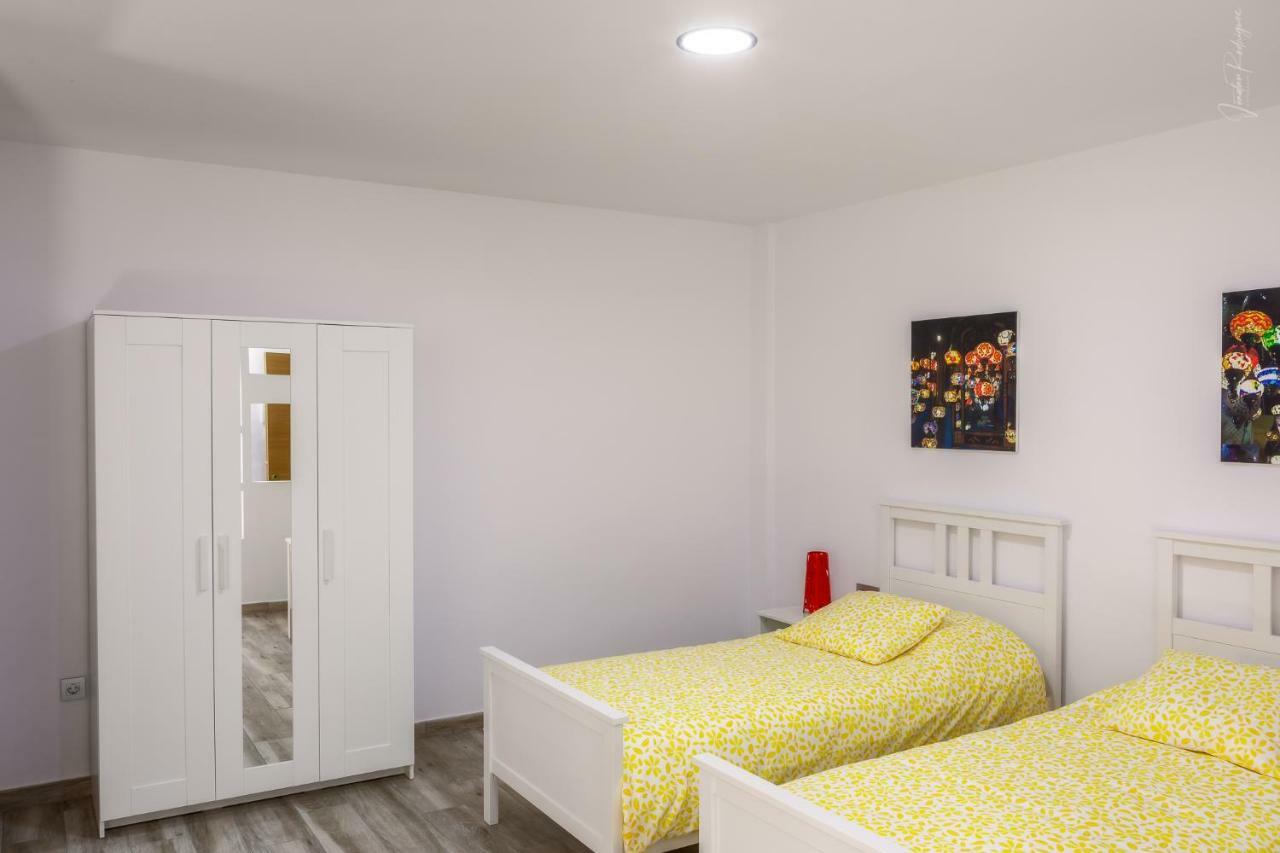 Apartamentos Los Laureles Los Llanos De Aridane Luaran gambar